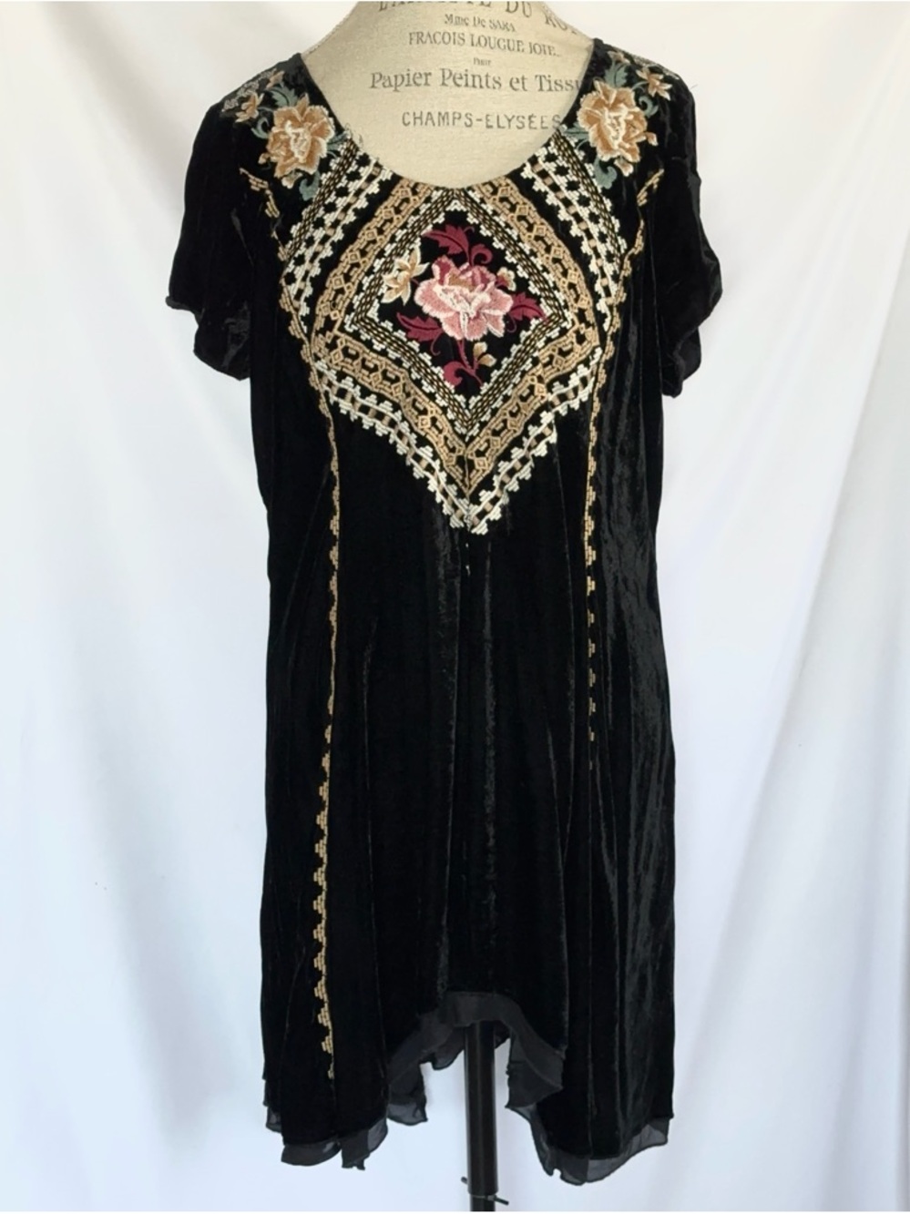 Anthropologie Black Floral Embroidered Dress By JW Los Angeles